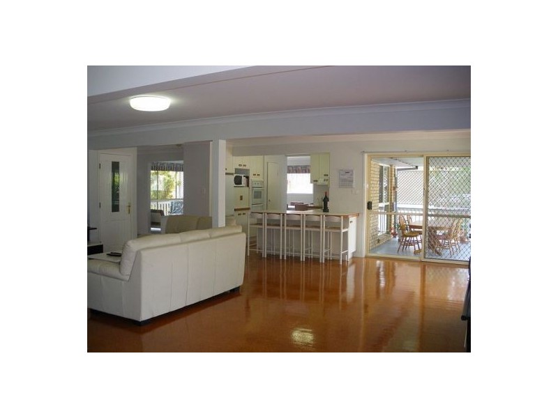 9 Gwandalan St, Eight Mile Plains QLD 4113