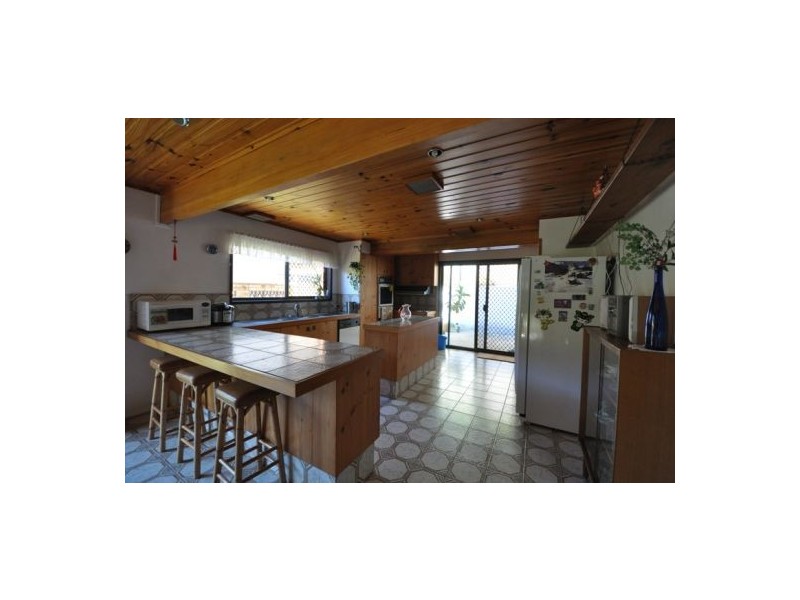 26b Marmindie St, Chapel Hill QLD 4069