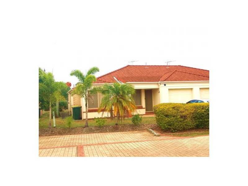 3/8 Manor St, Eight Mile Plains QLD 4113