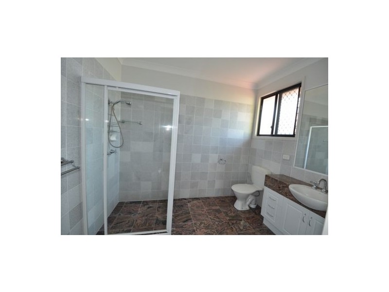 7 Normanby St, Indooroopilly QLD 4068