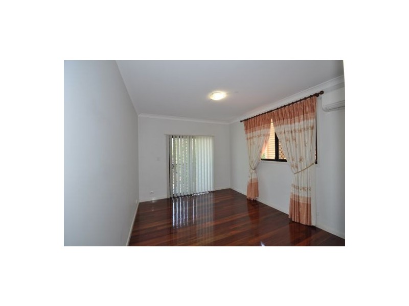 7 Normanby St, Indooroopilly QLD 4068