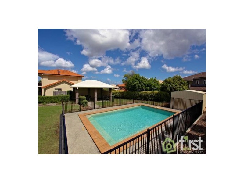 1 Daintree Drive, Parkinson QLD 4115