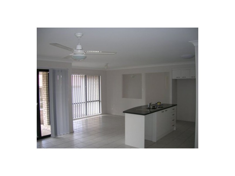 45 Aberdeen Cres, Kuraby QLD 4112