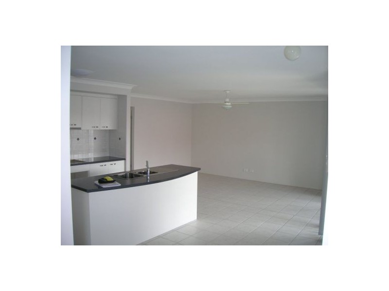 45 Aberdeen Cres, Kuraby QLD 4112