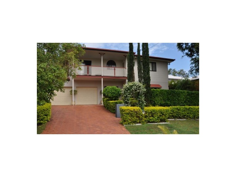 7a Normanby St, Indooroopilly QLD 4068