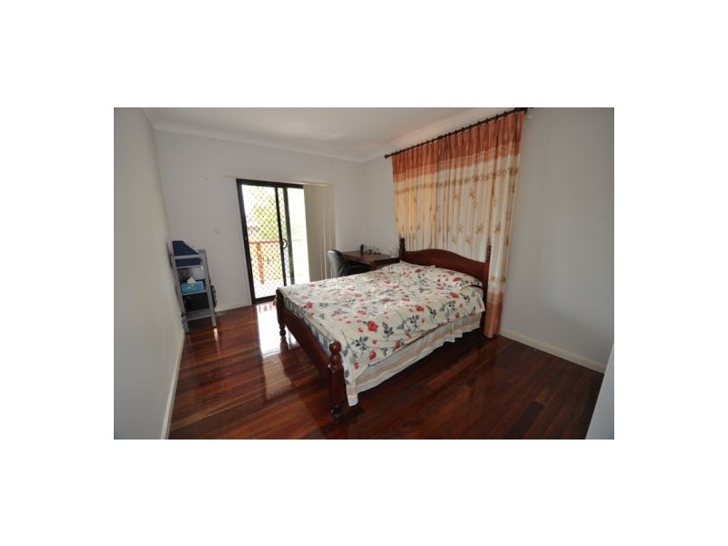 7a Normanby St, Indooroopilly QLD 4068