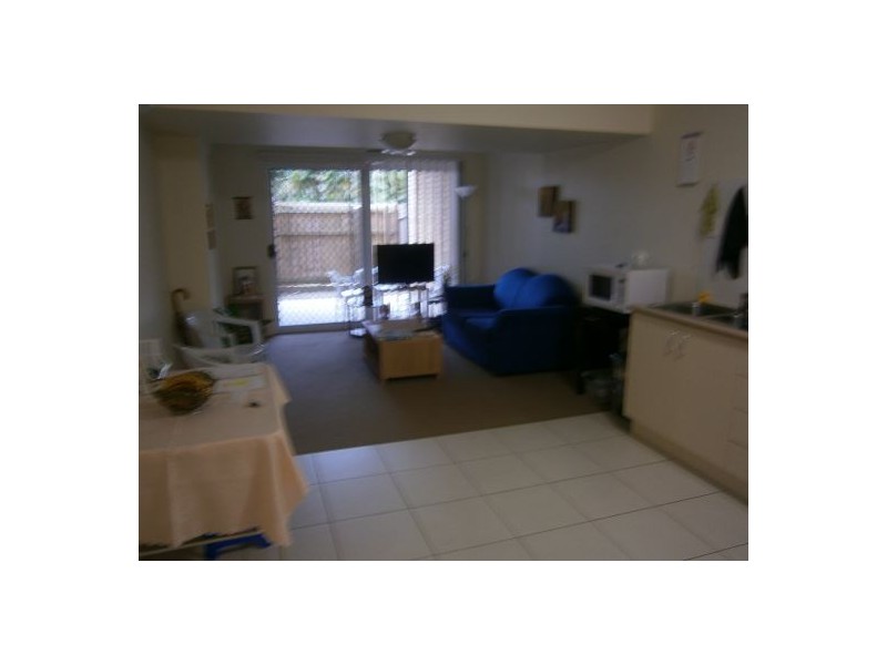 B1/137 Duffield Rd, Kallangur QLD 4503