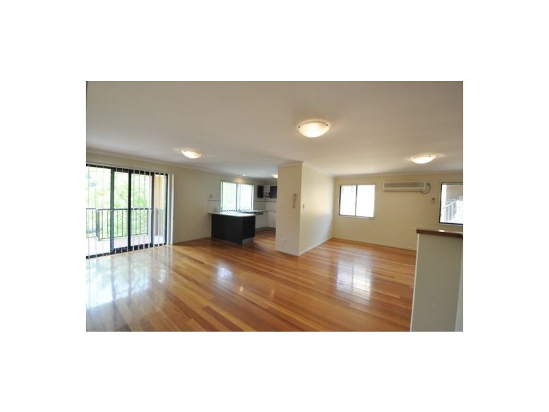 9 Pamela Place, Kenmore Hills QLD 4069