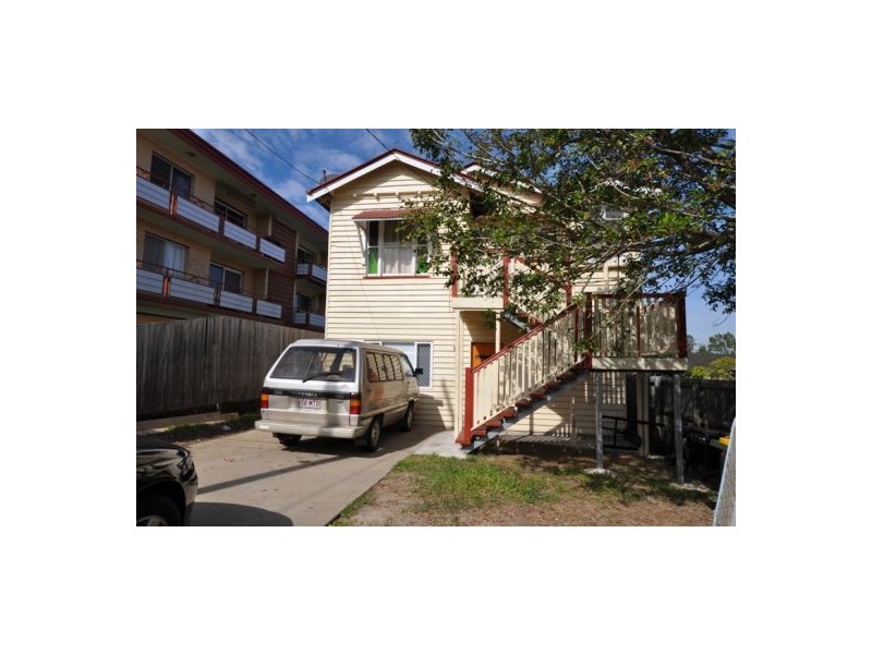 9 Brassey, Fairfield QLD 4103