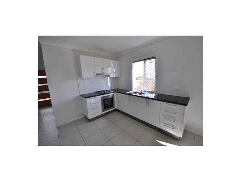 9 Brassey, Fairfield QLD 4103