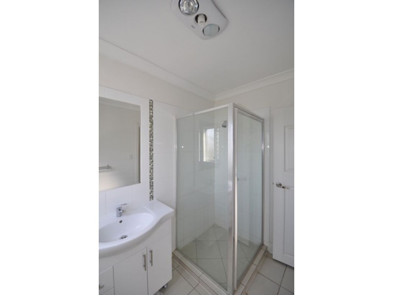 9 Brassey, Fairfield QLD 4103