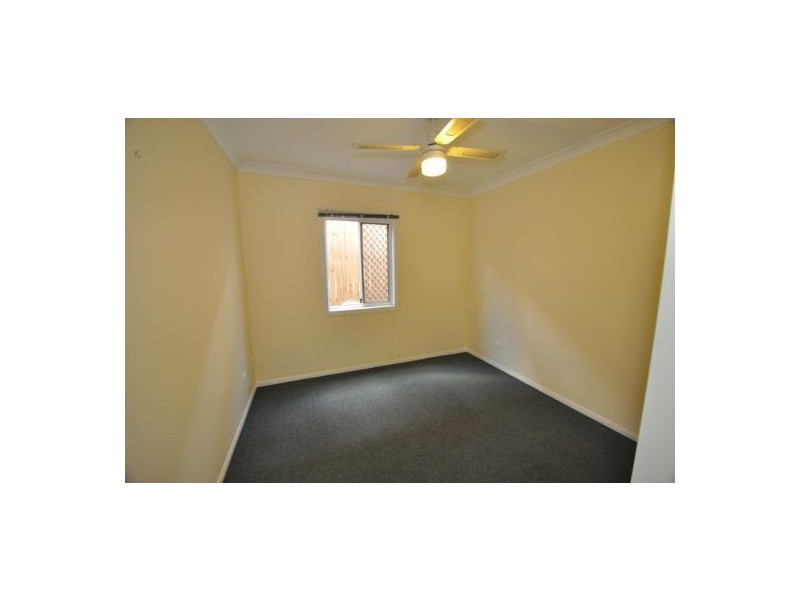 9 Brassey, Fairfield QLD 4103