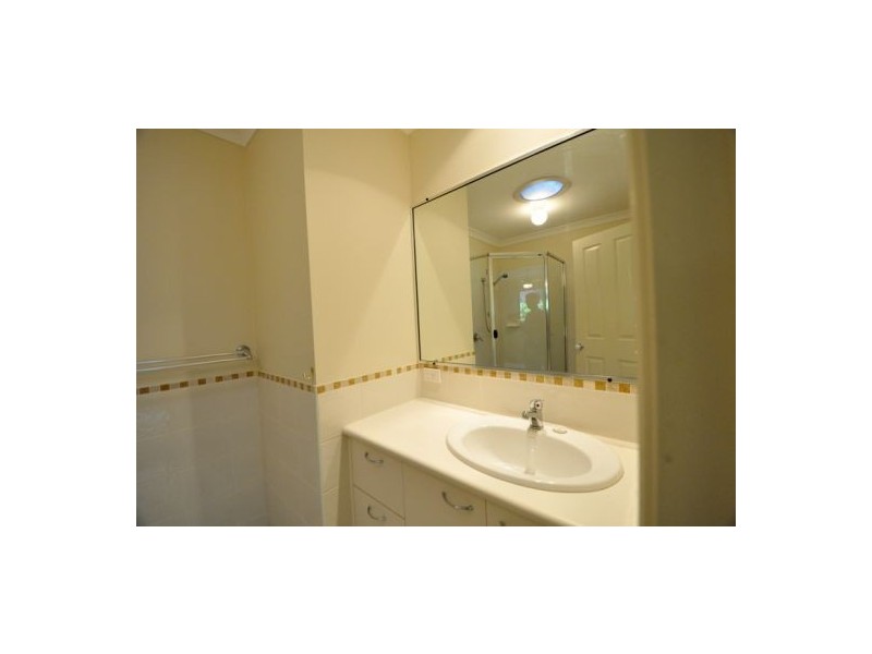 15/9 Pamela Place, Kenmore Hills QLD 4069