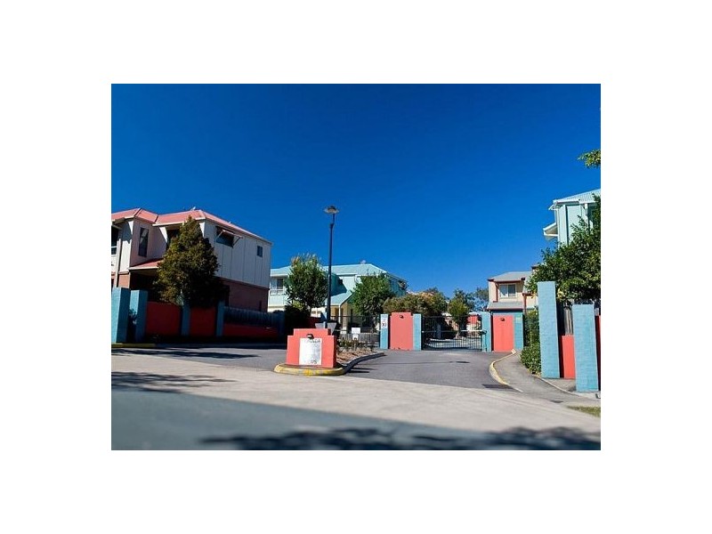 11 Oakmont Avenue, Oxley QLD 4075