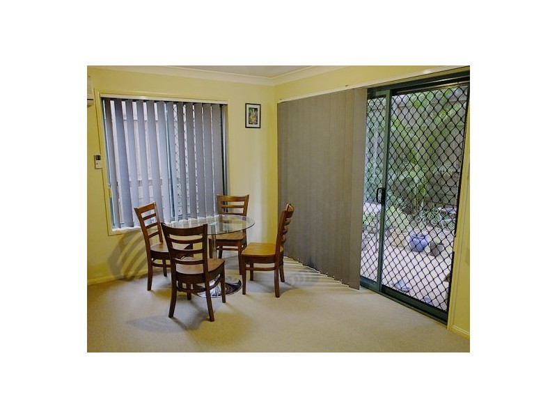 11 Oakmont Avenue, Oxley QLD 4075