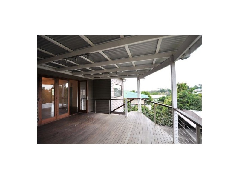 58 Wylie Av, Coorparoo QLD 4151