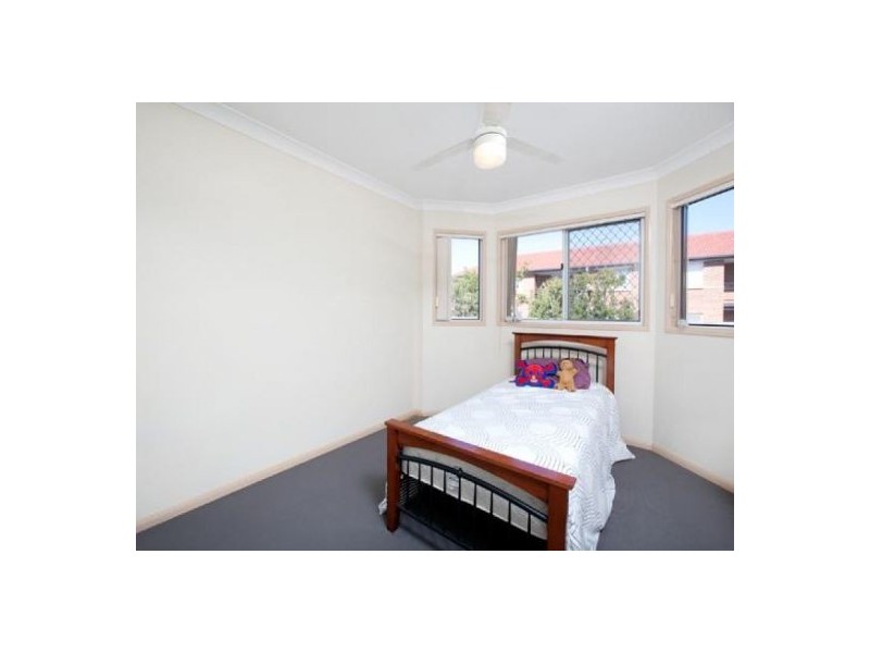54 Seventeen Mile Rocks Road, Sinnamon Park QLD 4073