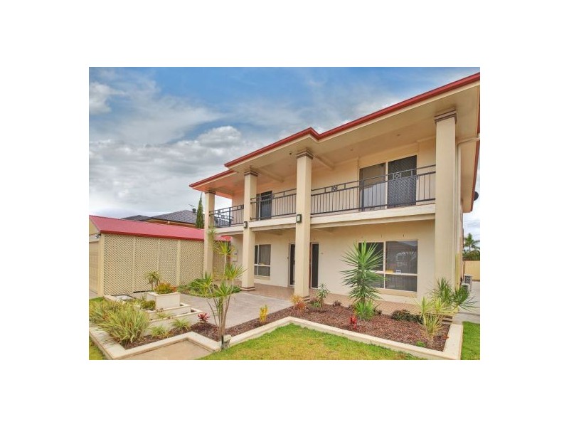16 Cornell Cl, Regents Park QLD 4118