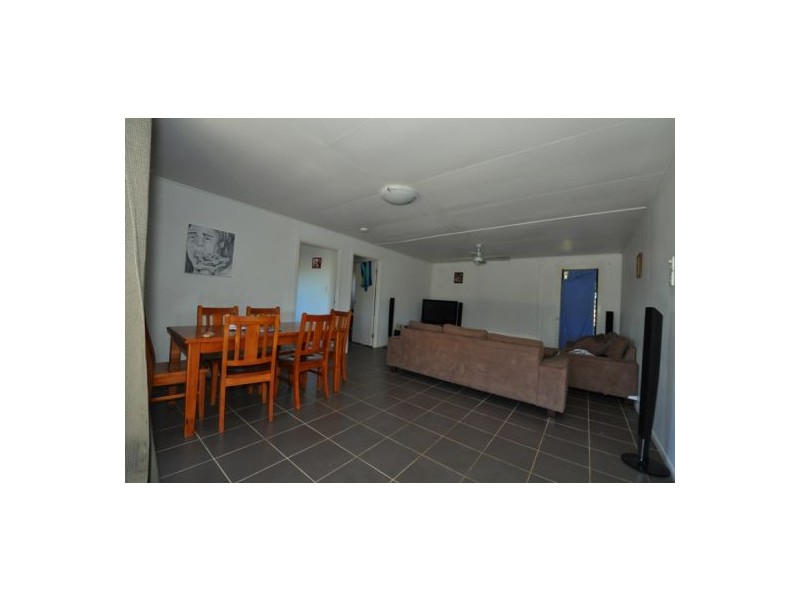 17 Lamberth Road, Regents Park QLD 4118