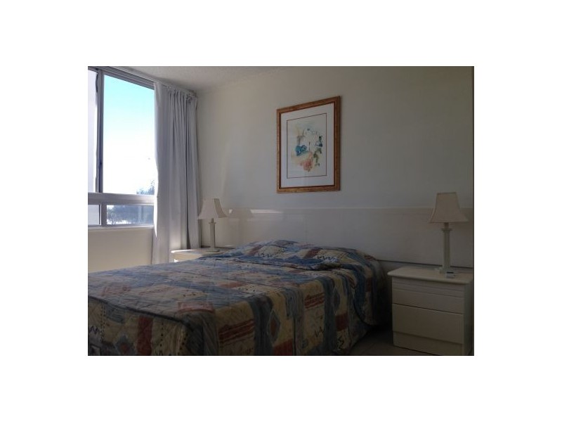 2 Ocean Ave, Surfers Paradise QLD 4217