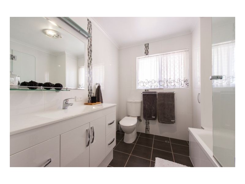 15 Annmore Crt, Andergrove QLD 4740