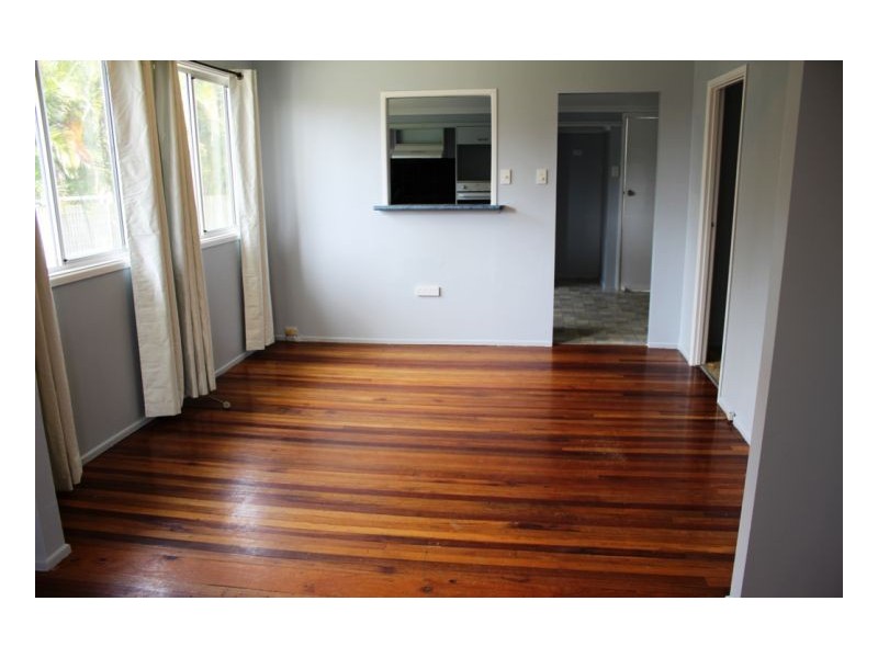 70 Beach Rd, Sarina QLD 4737