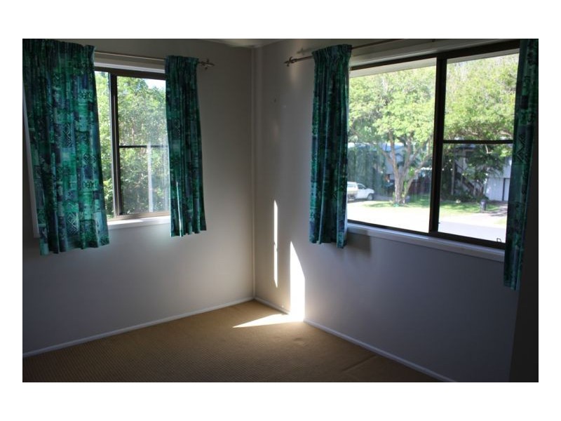 27 Domino Cres, Andergrove QLD 4740