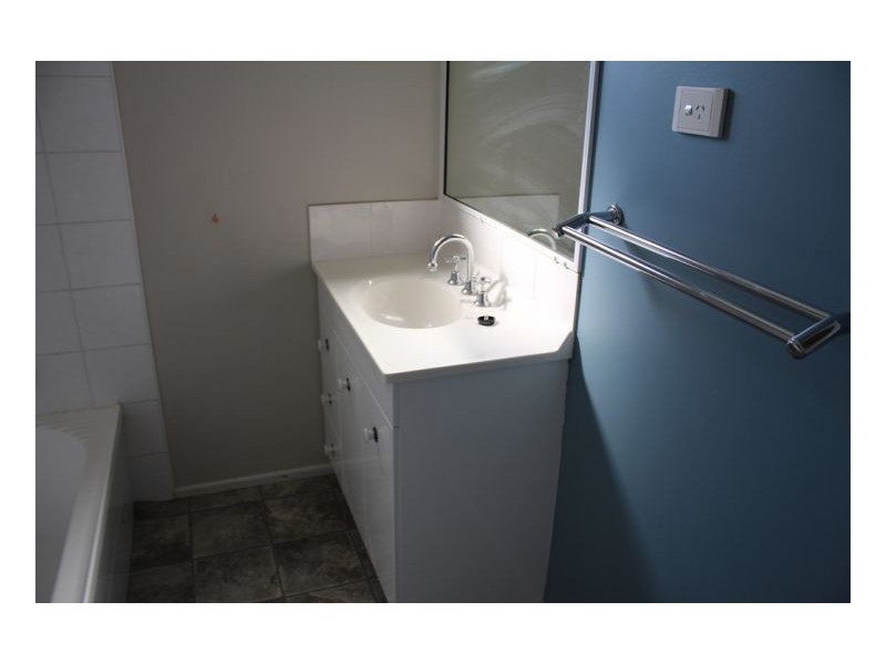 27 Domino Cres, Andergrove QLD 4740