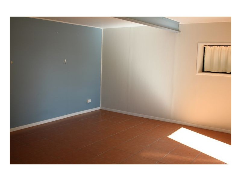 27 Domino Cres, Andergrove QLD 4740