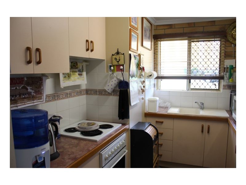 Unit 4 /69 West St, Sarina QLD 4737