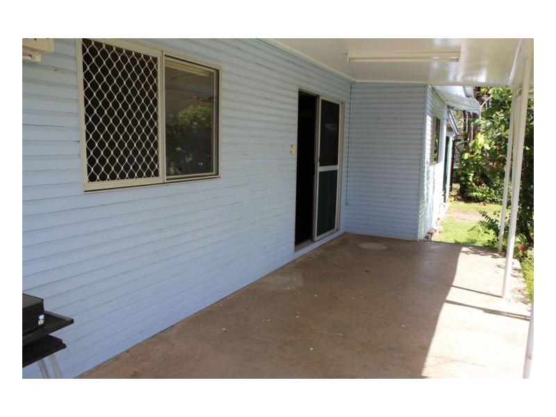 12 Johnston St, Sarina QLD 4737