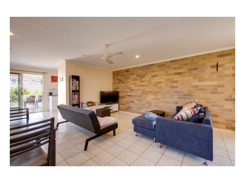2/6 Pirie St, South Mackay QLD 4740