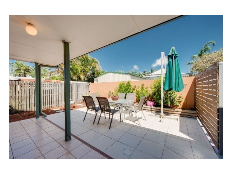 2/6 Pirie St, South Mackay QLD 4740