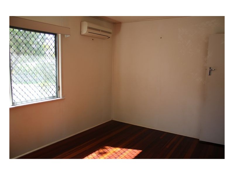 5 Manuel St, North Mackay QLD 4740