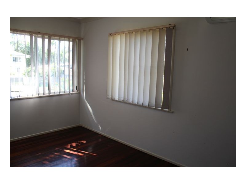 5 Manuel St, North Mackay QLD 4740