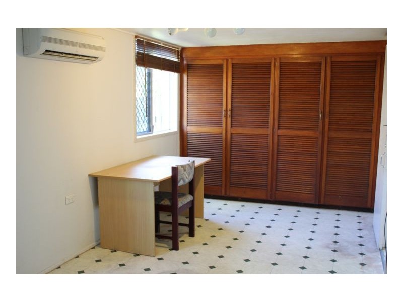 5 Manuel St, North Mackay QLD 4740