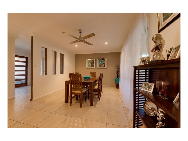 1 Bangalow Crt, Andergrove QLD 4740