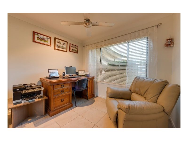 1 Bangalow Crt, Andergrove QLD 4740