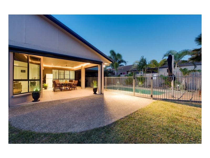 1 Bangalow Crt, Andergrove QLD 4740