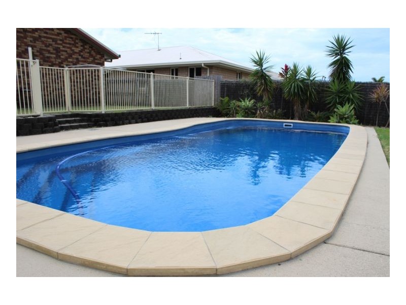 83 Busuttin Dr, Rural View QLD 4740