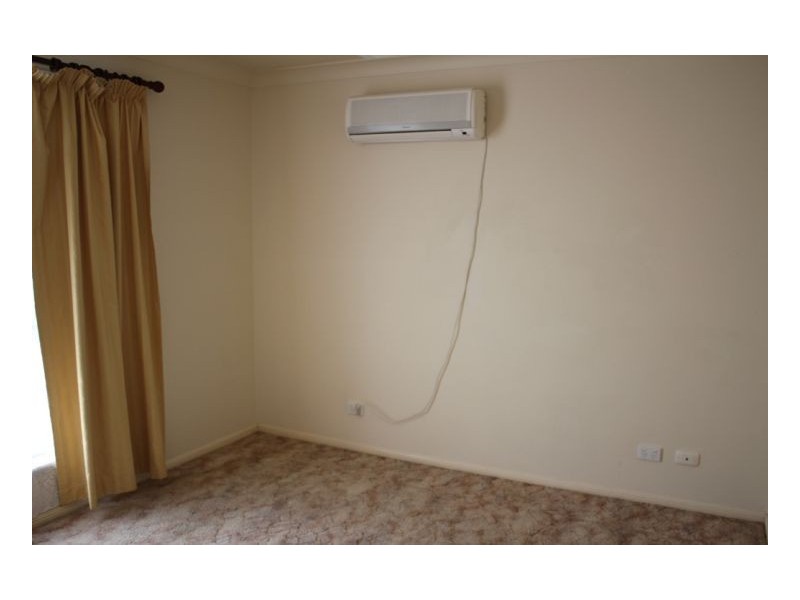 83 Busuttin Dr, Rural View QLD 4740