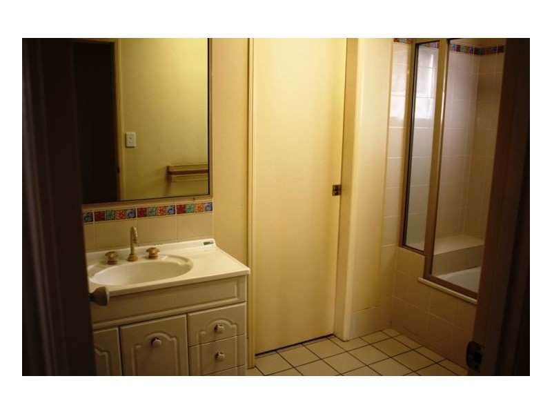 83 Busuttin Dr, Rural View QLD 4740