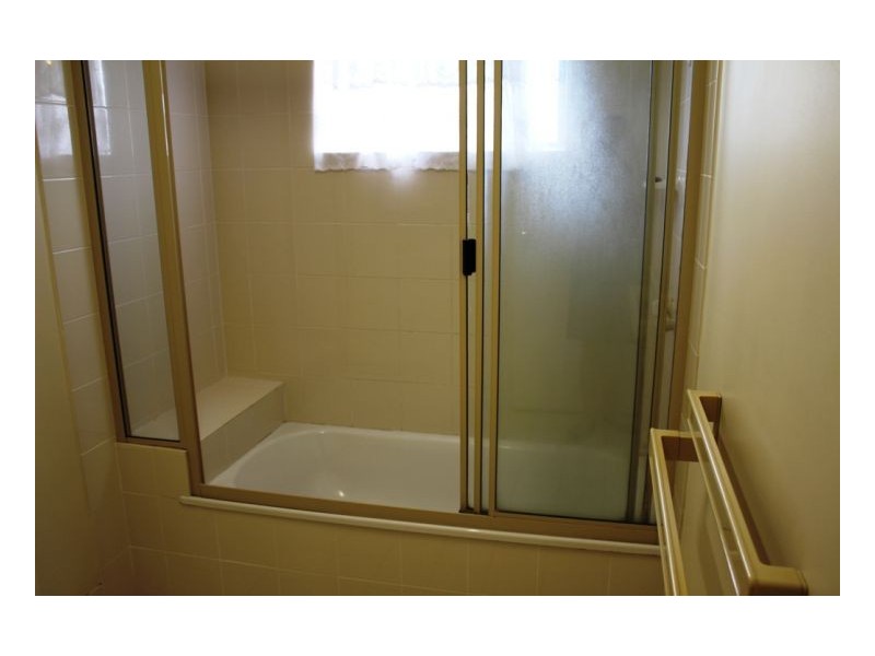 83 Busuttin Dr, Rural View QLD 4740