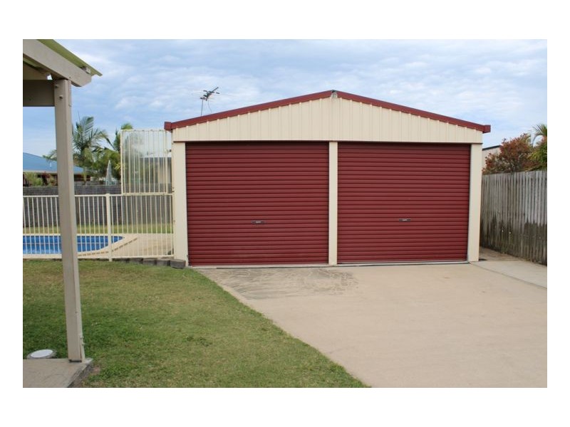83 Busuttin Dr, Rural View QLD 4740