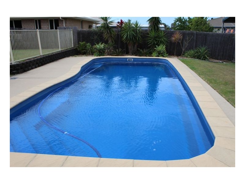 83 Busuttin Dr, Rural View QLD 4740