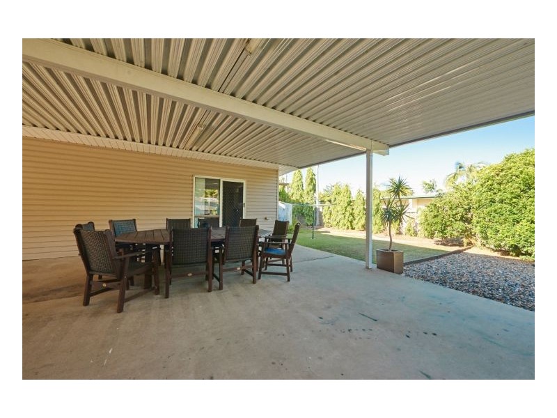 17 Anzac St, Sarina QLD 4737