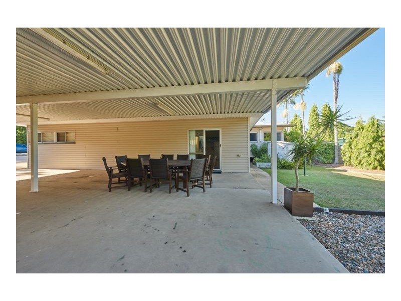 17 Anzac St, Sarina QLD 4737