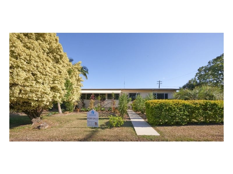 17 Anzac St, Sarina QLD 4737