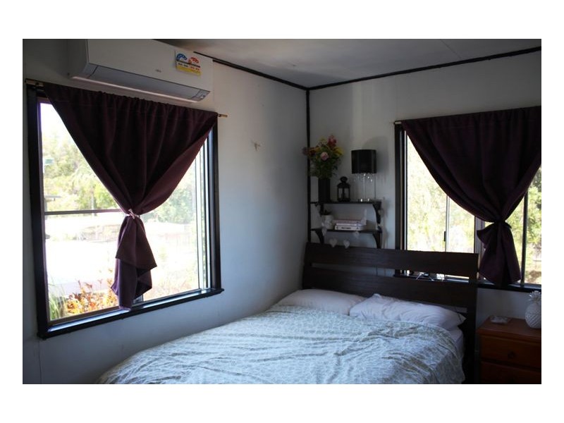 13 Ibis St, Slade Point QLD 4740