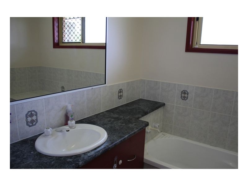 47 Ben Nevis St, Beaconsfield QLD 4740